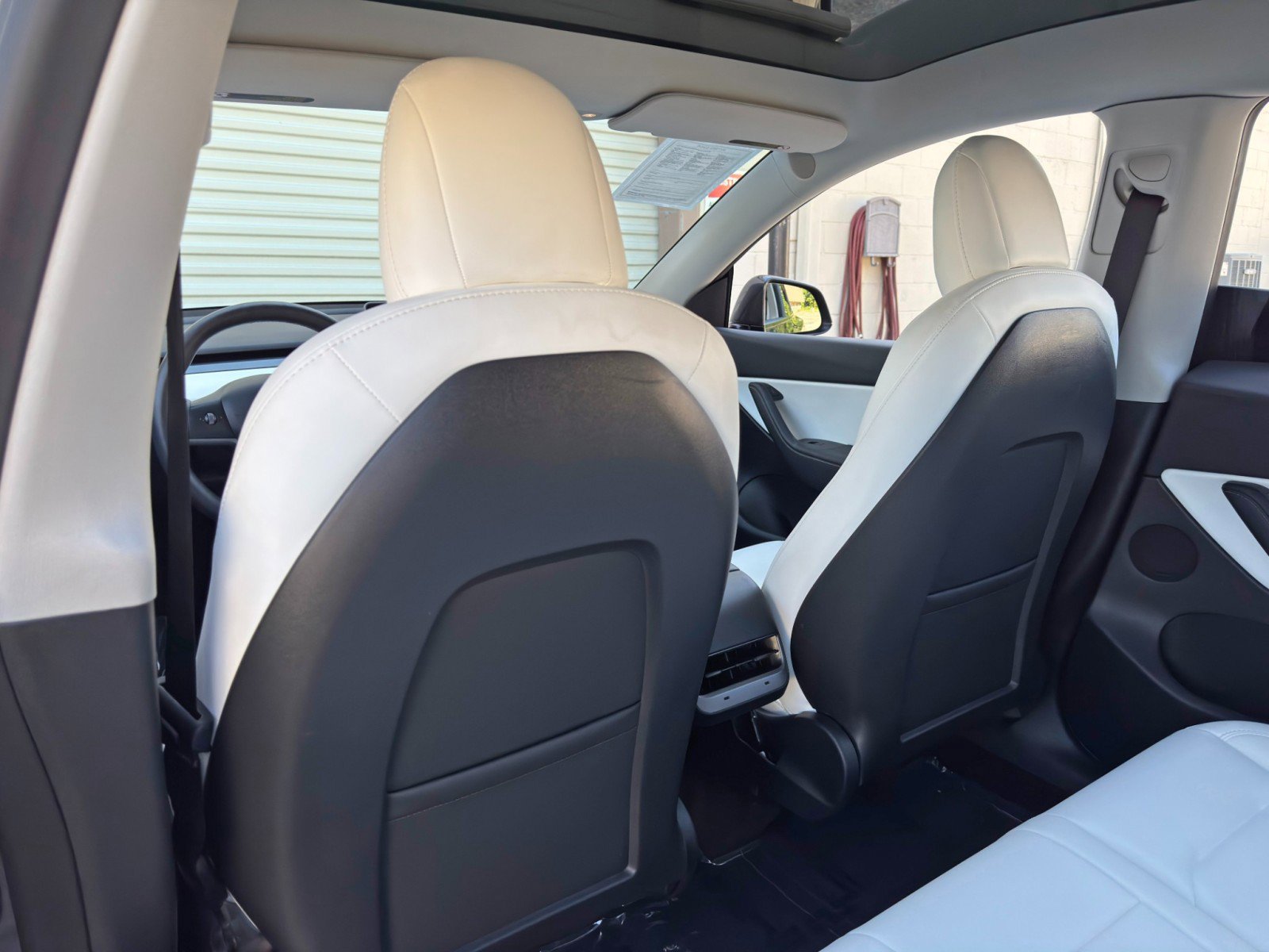 Used 2022 Tesla Model Y Performance AWD/4WD image 35