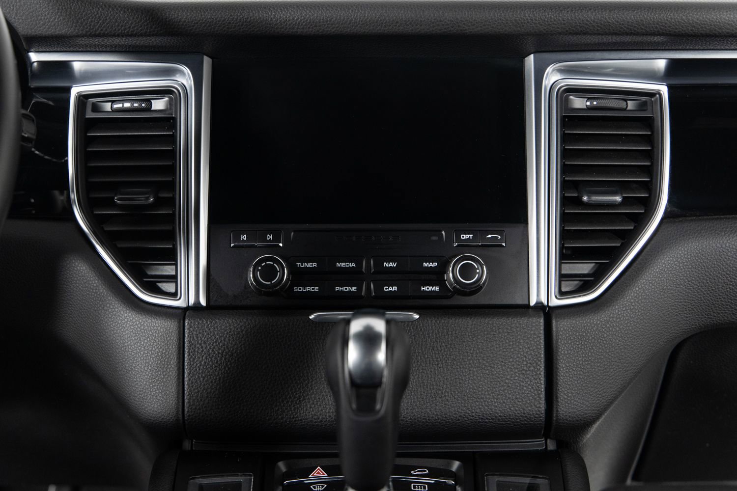 Used 2018 Porsche Macan Sport Edition image 34