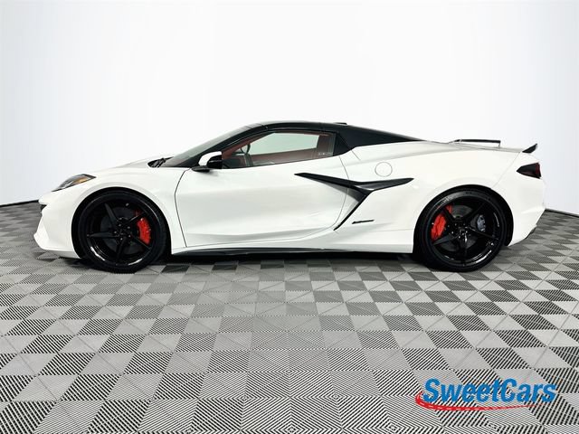 Used 2025 Chevrolet Corvette E-Ray AWD/4WD image 12
