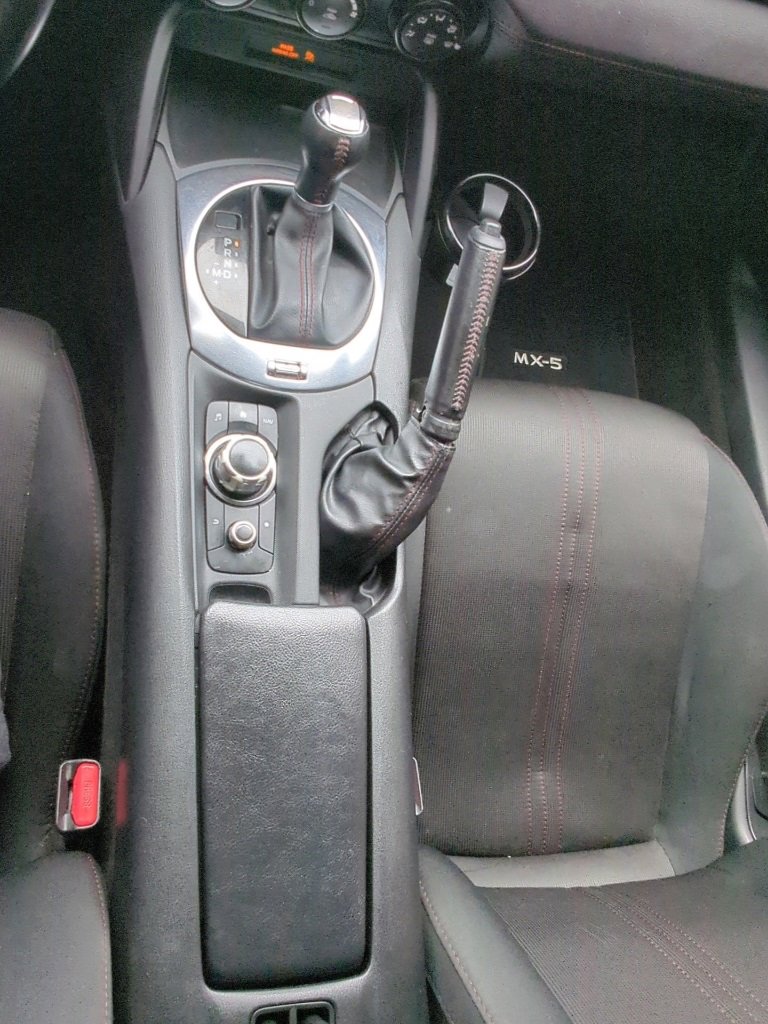 Used 2016 MAZDA MX-5 Miata Club image 19
