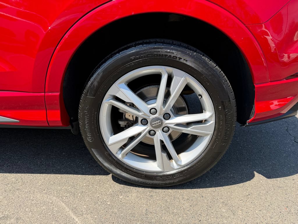Used 2020 Audi Q3 2.0T Premium Plus AWD/4WD image 12
