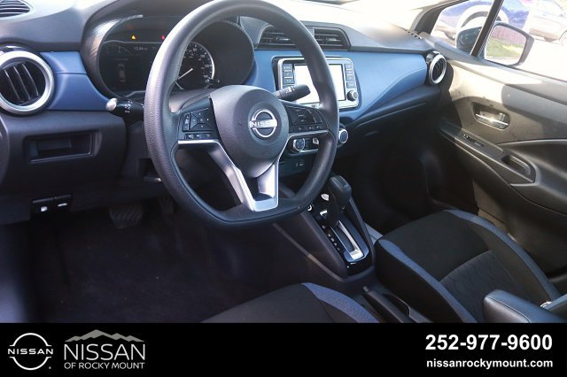 Used 2025 Nissan Versa SV FWD image 12