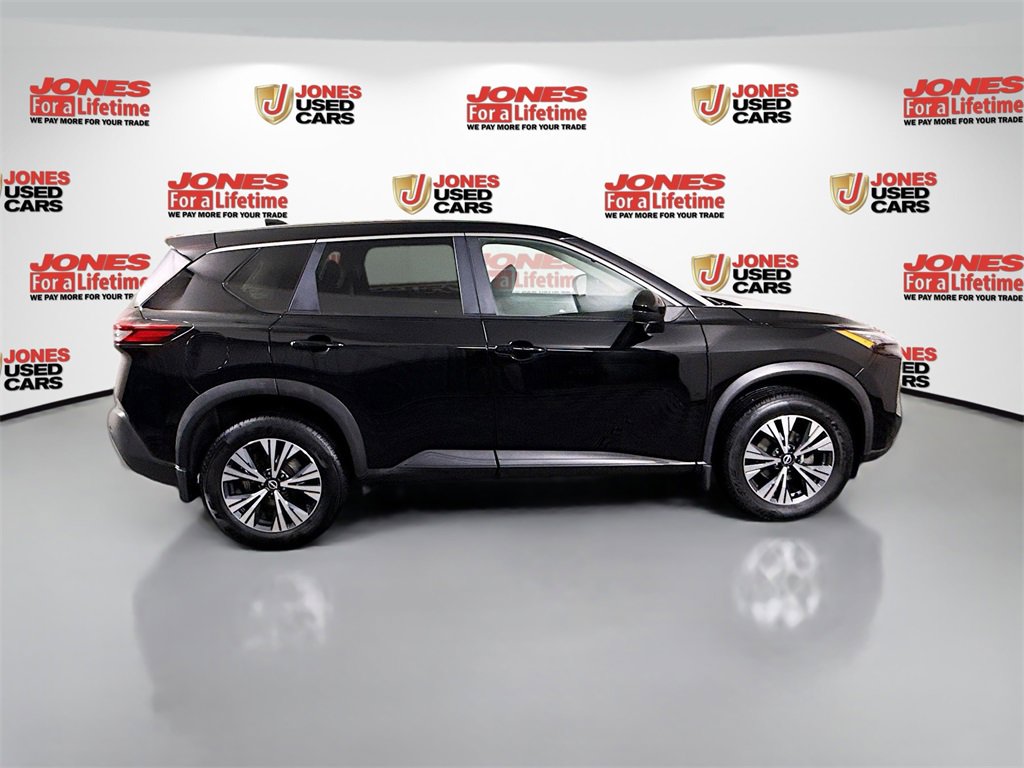 Certified 2022 Nissan Rogue SV image 17