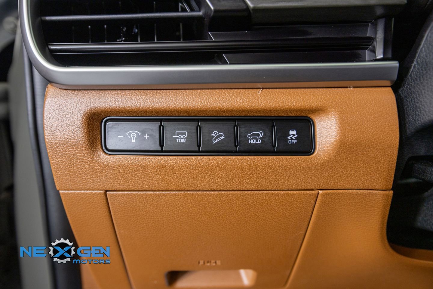 Used 2025 Kia Telluride EX X-Line AWD/4WD image 13