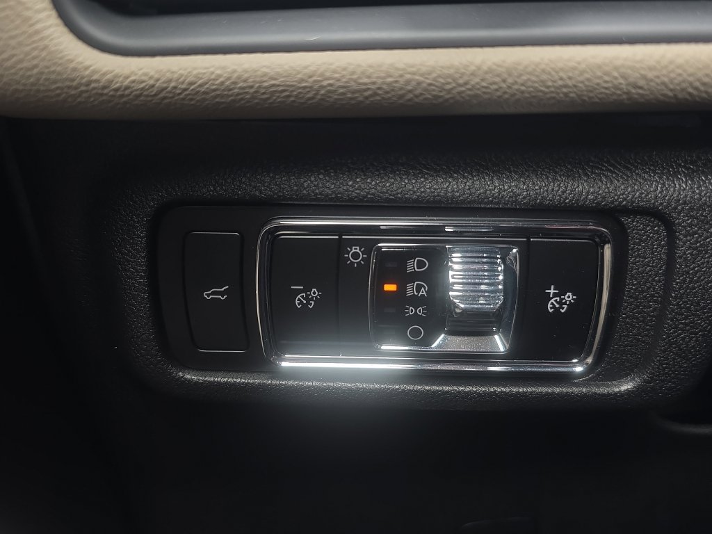 Used 2025 Lincoln Corsair Reserve w/ Equipment Group 202A image 19