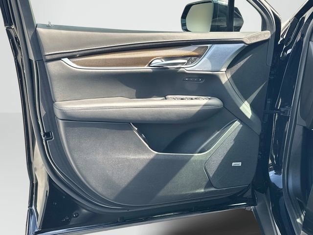 Certified 2023 Cadillac XT5 Sportv w/ Platinum Package image 13