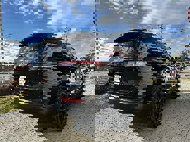 Used 2024 Jeep Grand Cherokee L Altitude image 5