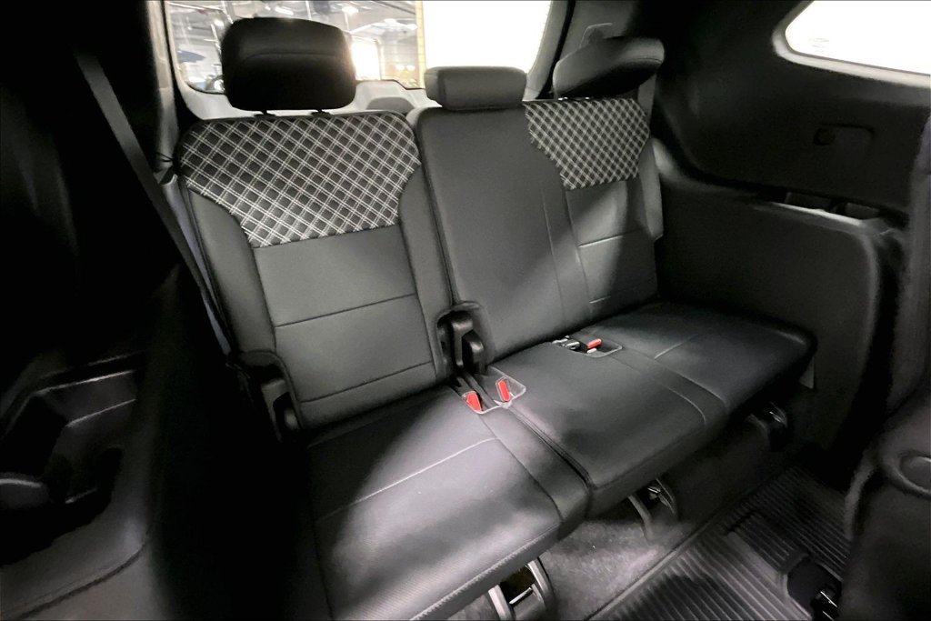 Used 2025 GMC Acadia Denali w/ Super Cruise Package FWD image 34
