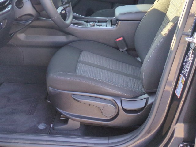 Certified 2026 Kia Sorento LX FWD image 16