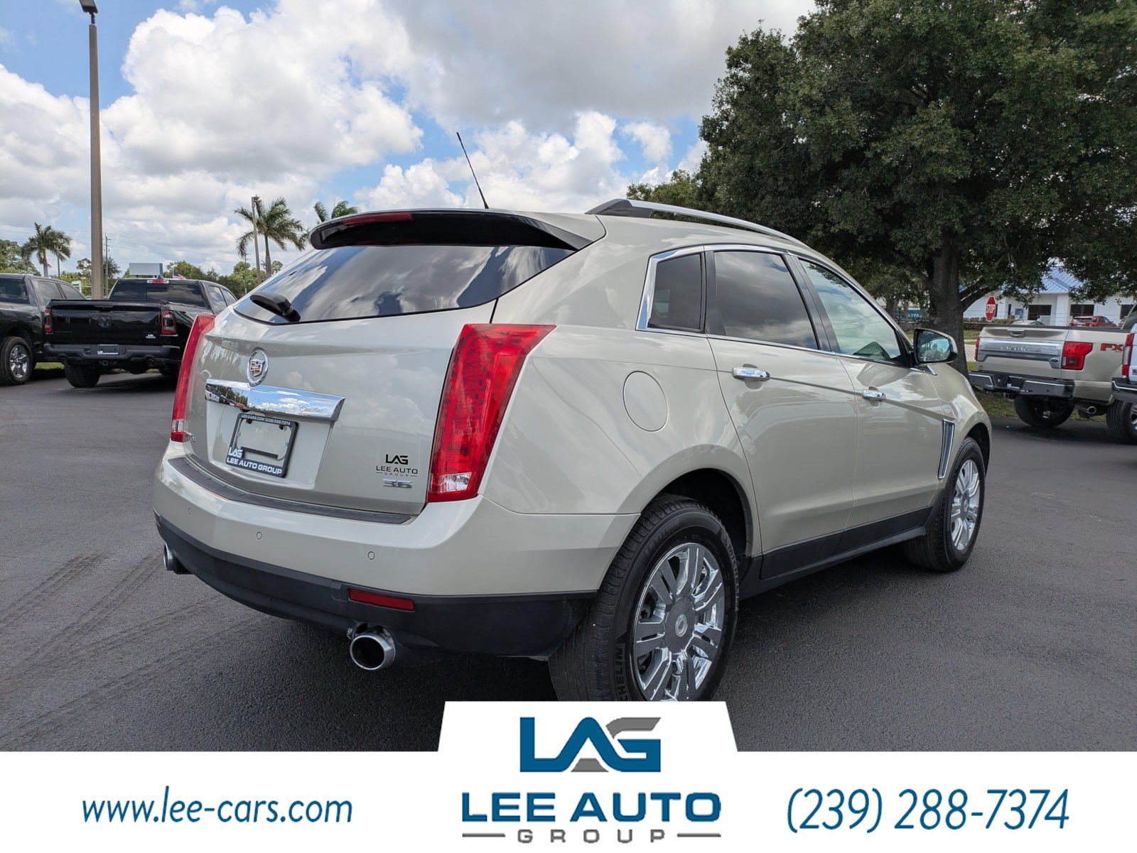 Used 2015 Cadillac SRX Luxury AWD/4WD image 3