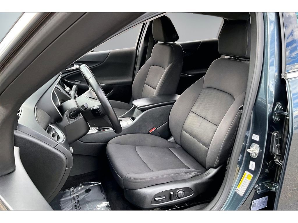 Used 2021 Chevrolet Malibu RS FWD image 20