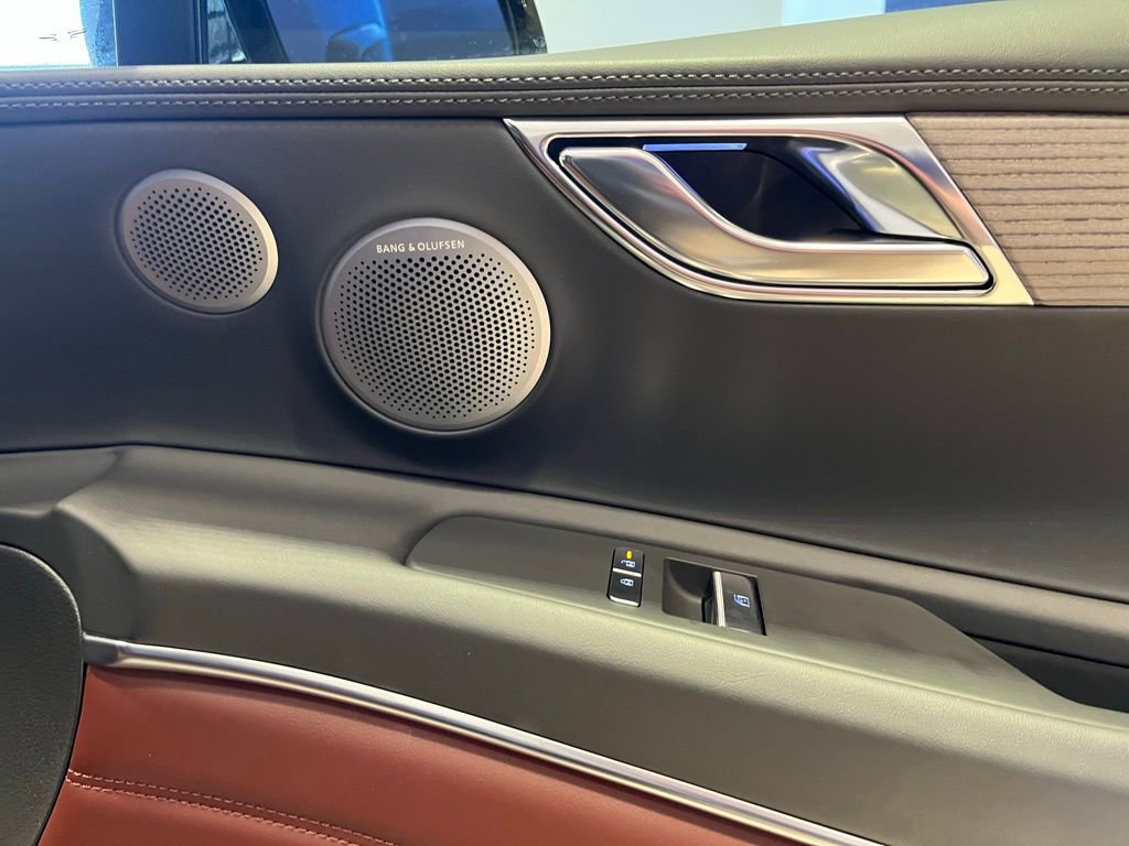 Used 2025 Genesis GV80 3.5T Prestige AWD/4WD image 35