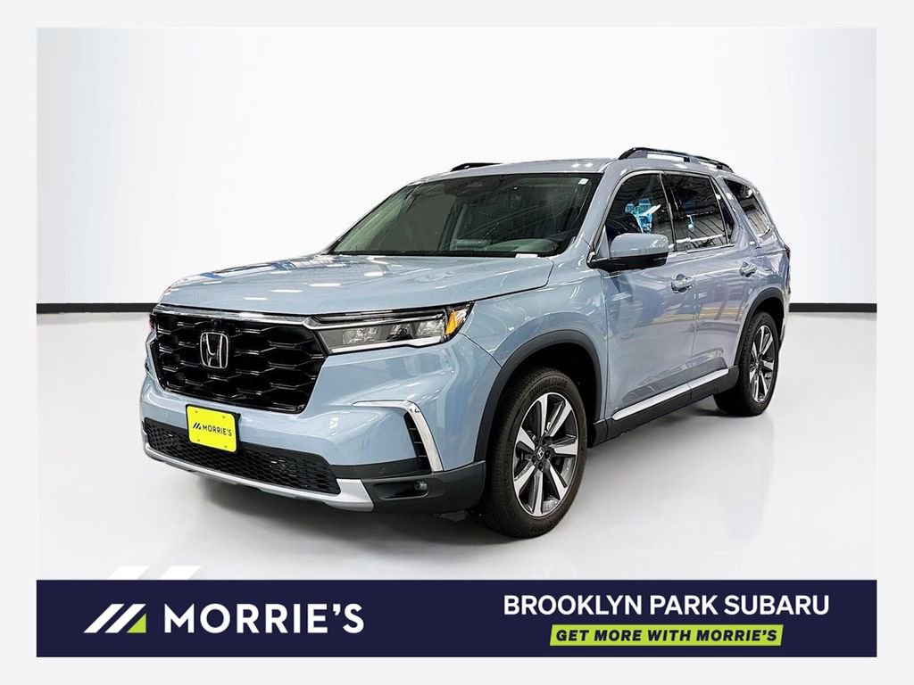 Used 2025 Honda Pilot Elite image 1
