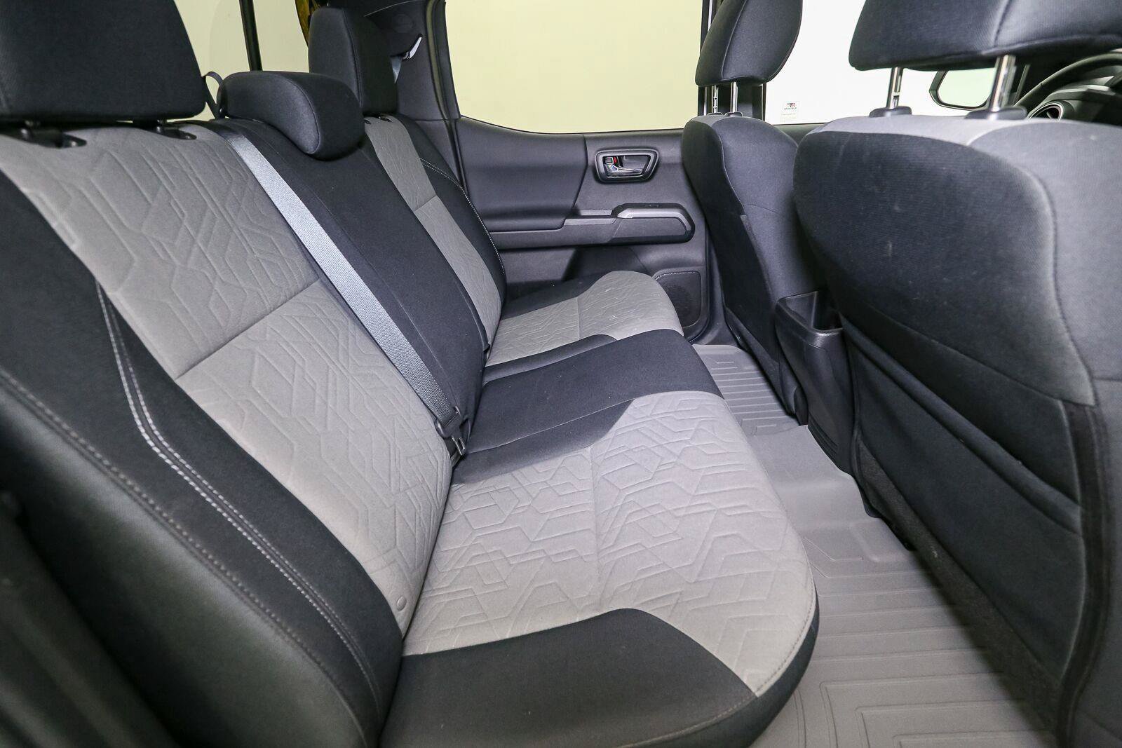 Used 2023 Toyota Tacoma TRD Sport AWD/4WD image 20