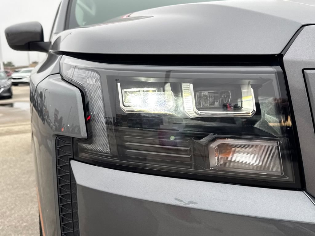 New 2026 Nissan Frontier SV w/ Tow Package AWD/4WD image 10