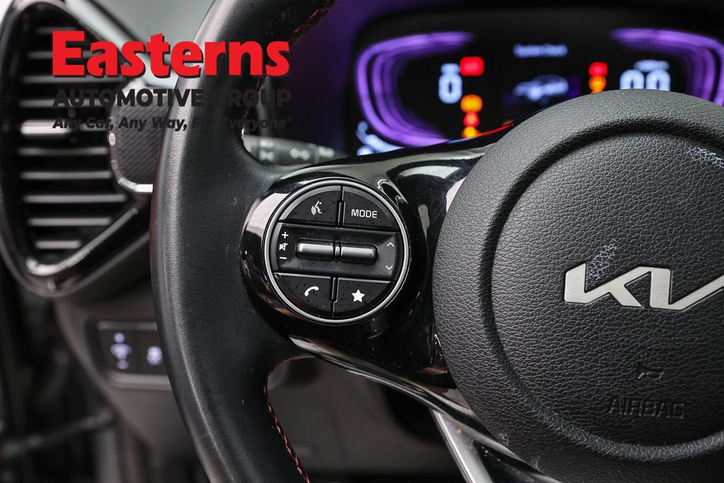 Used 2023 Kia Soul GT-Line FWD image 16