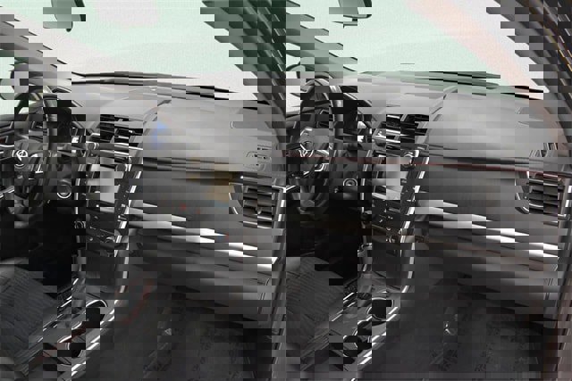 Used 2015 Toyota Camry image 20