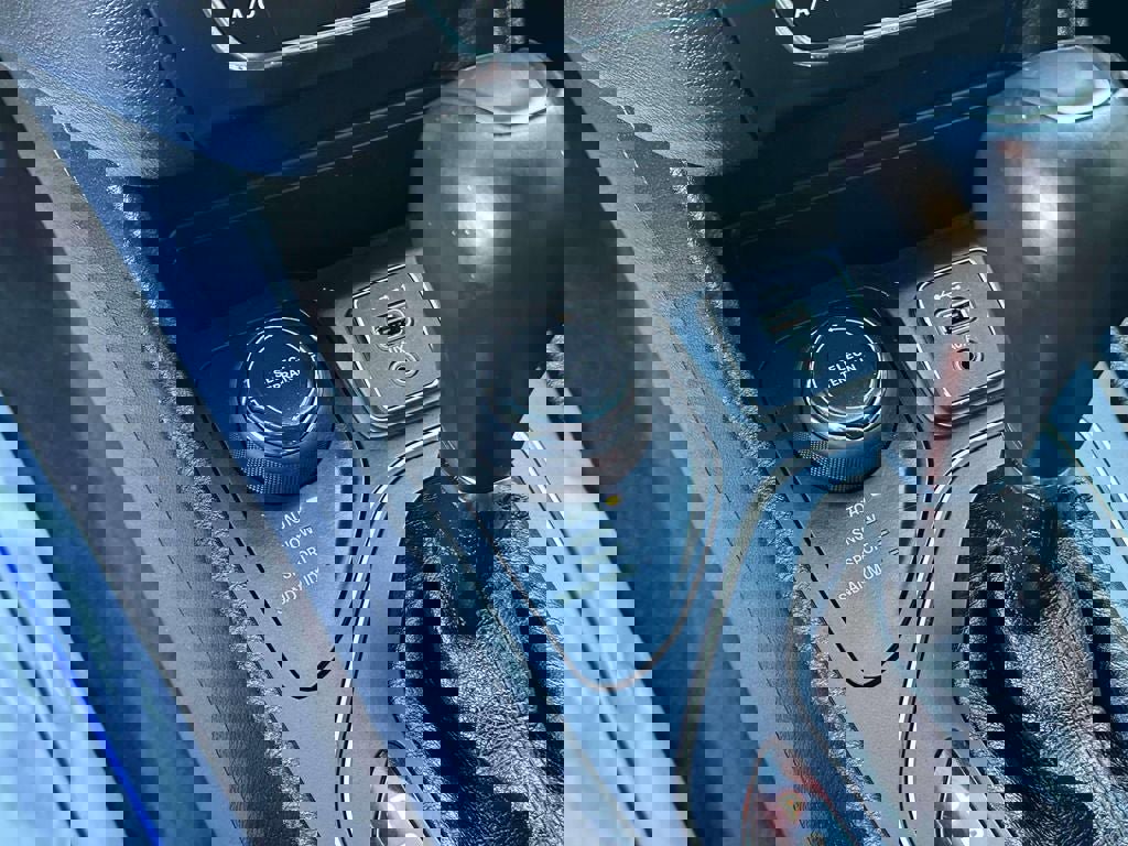 Used 2022 Jeep Cherokee Latitude w/ Trailer Tow Group image 31