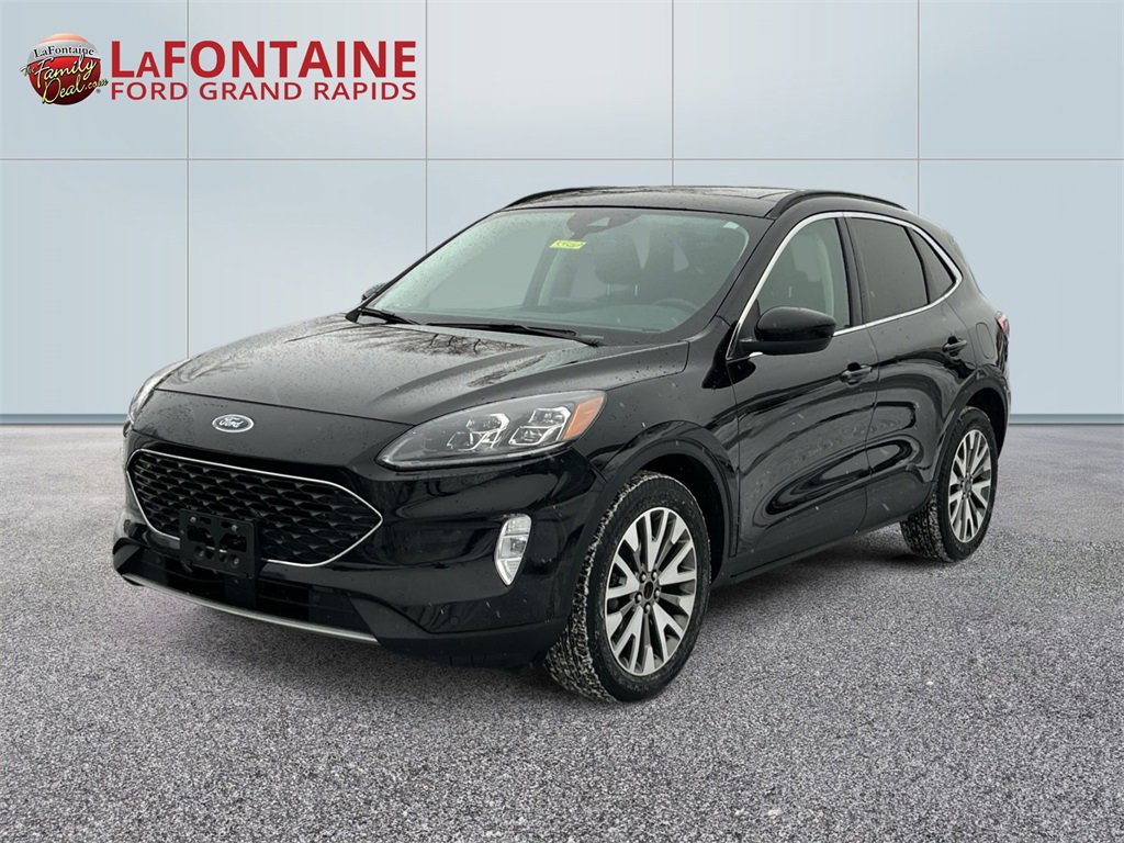 Used 2022 Ford Escape Titanium w/ Class II Trailer Tow Package