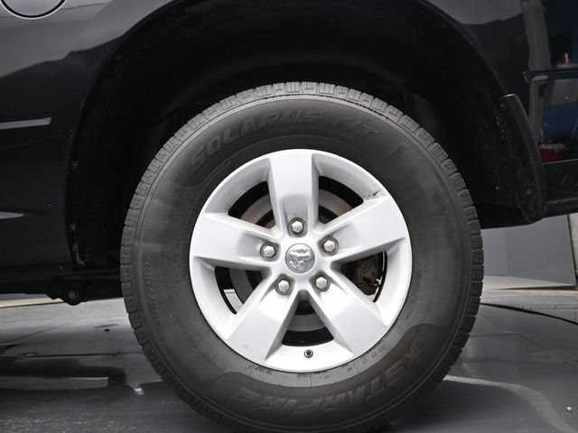Used 2020 RAM 1500 Classic SLT RWD image 27