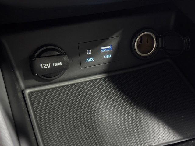 Used 2018 Hyundai Ioniq Blue FWD image 18