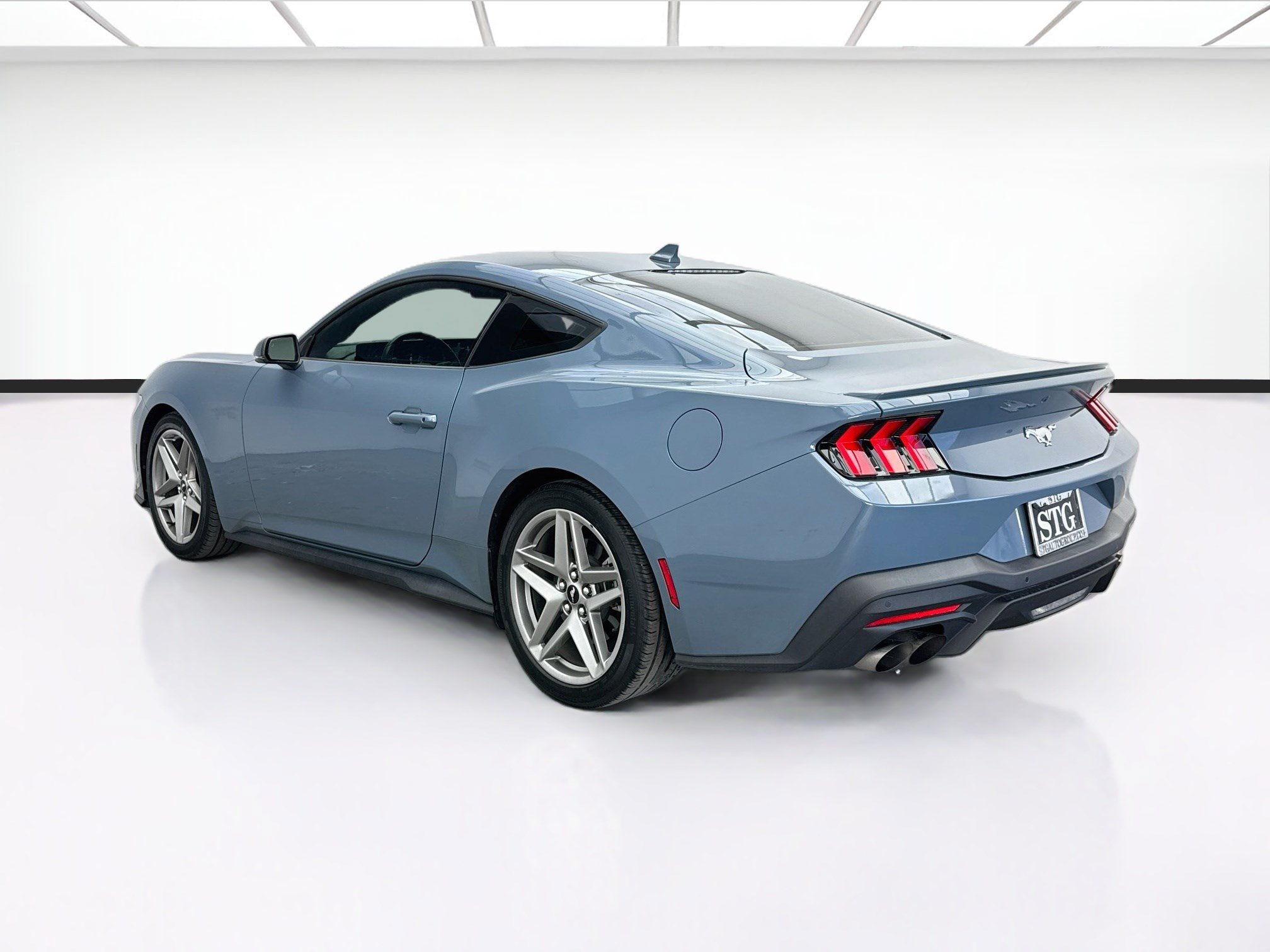 Used 2024 Ford Mustang Premium RWD image 6
