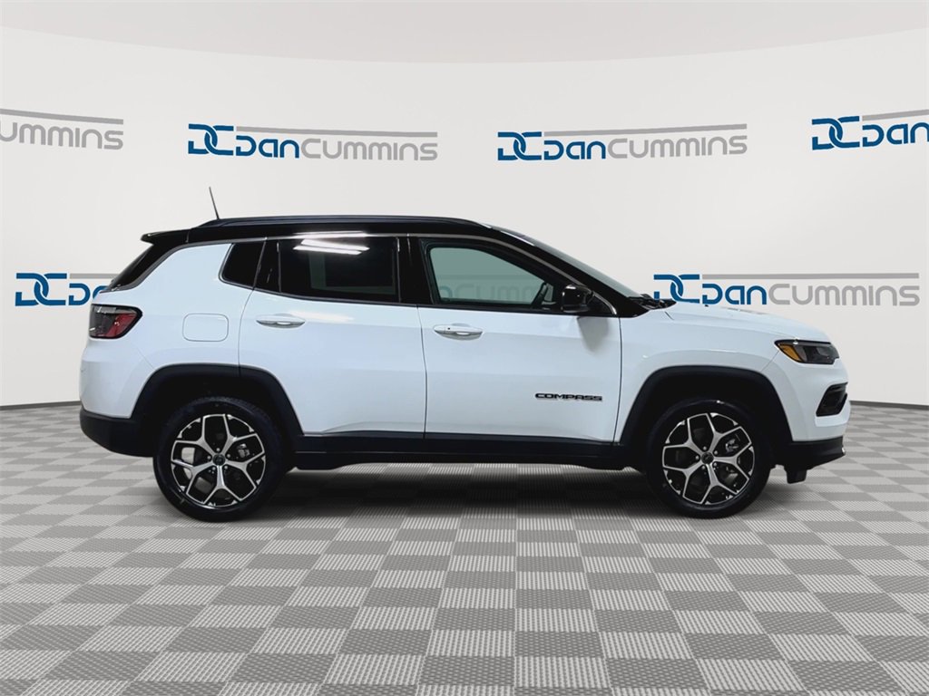 New 2026 Jeep Compass Limited image 9