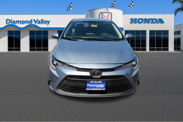 Used 2024 Toyota Corolla LE FWD image 2