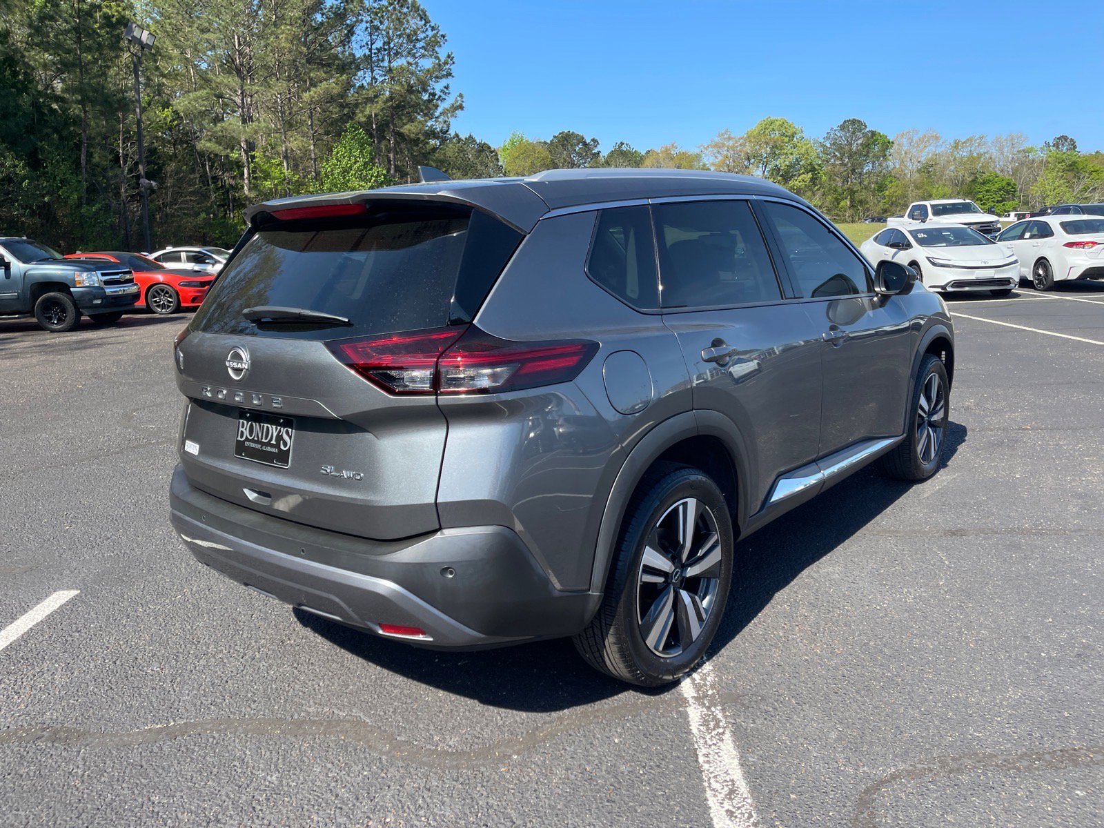 Used 2023 Nissan Rogue SL AWD/4WD image 17