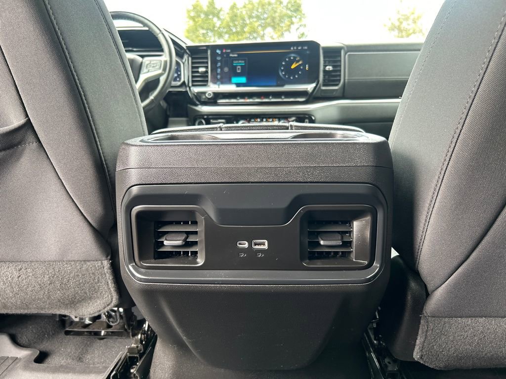 Used 2023 Chevrolet Silverado 1500 LT AWD/4WD image 16