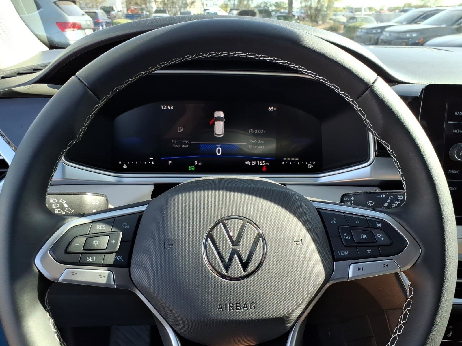 New 2026 Volkswagen Taos SE image 14