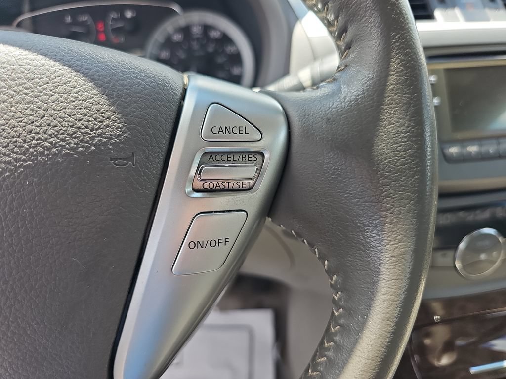 Used 2013 Nissan Sentra SL w/ Leather Pkg FWD image 17