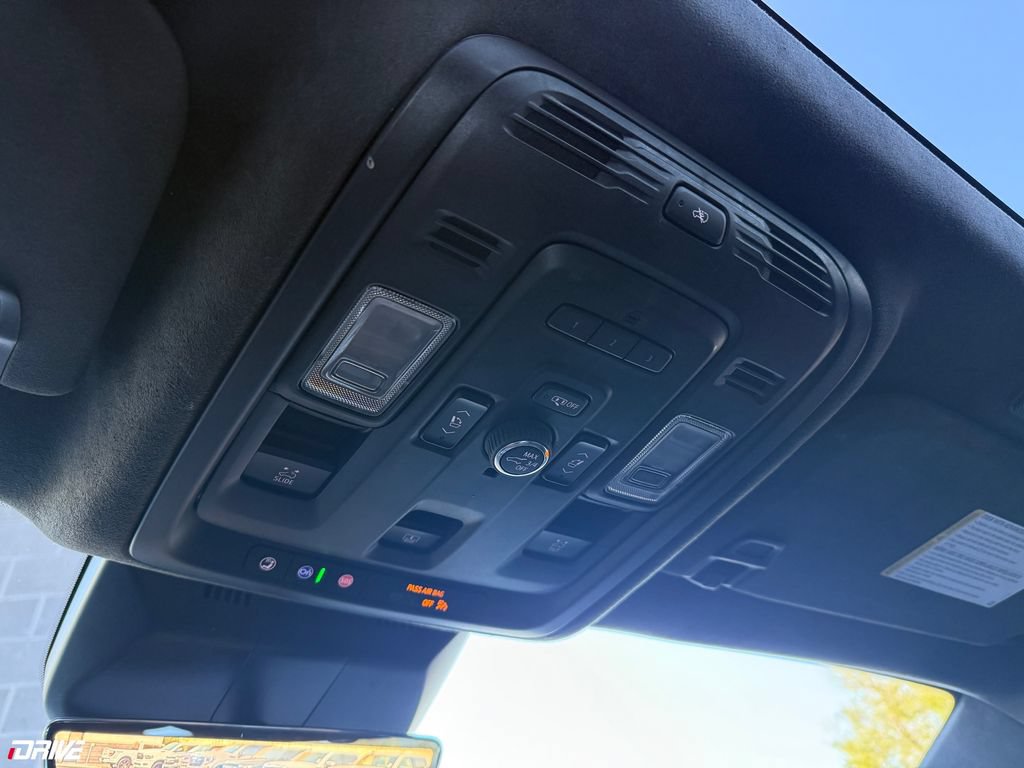 Used 2023 Cadillac Escalade ESV Sport Platinum w/ LPO, Floor Liner Package AWD/4WD image 43