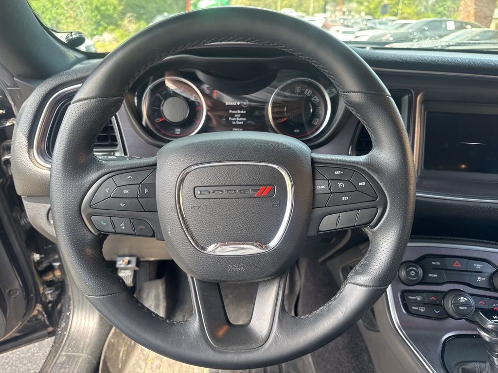 Used 2018 Dodge Challenger R/T image 11