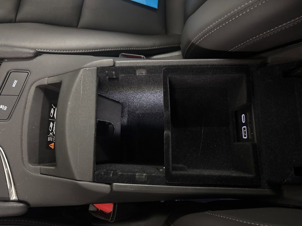 Certified 2025 Cadillac XT6 Premium Luxury image 39