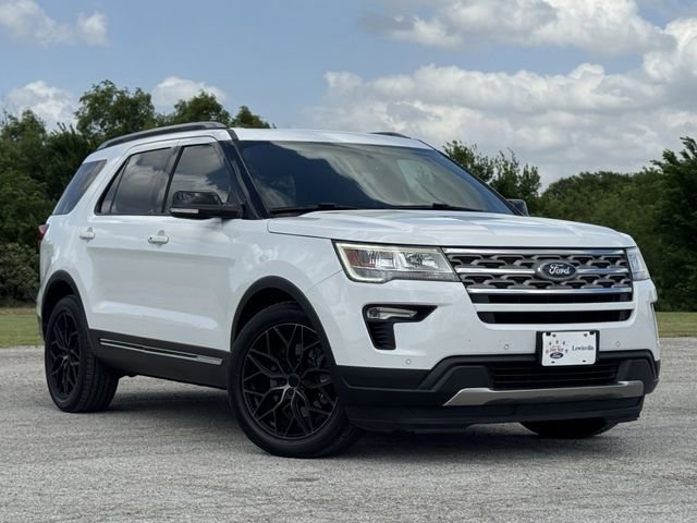 Used 2018 Ford Explorer XLT w/ Equipment Group 202A FWD image 1