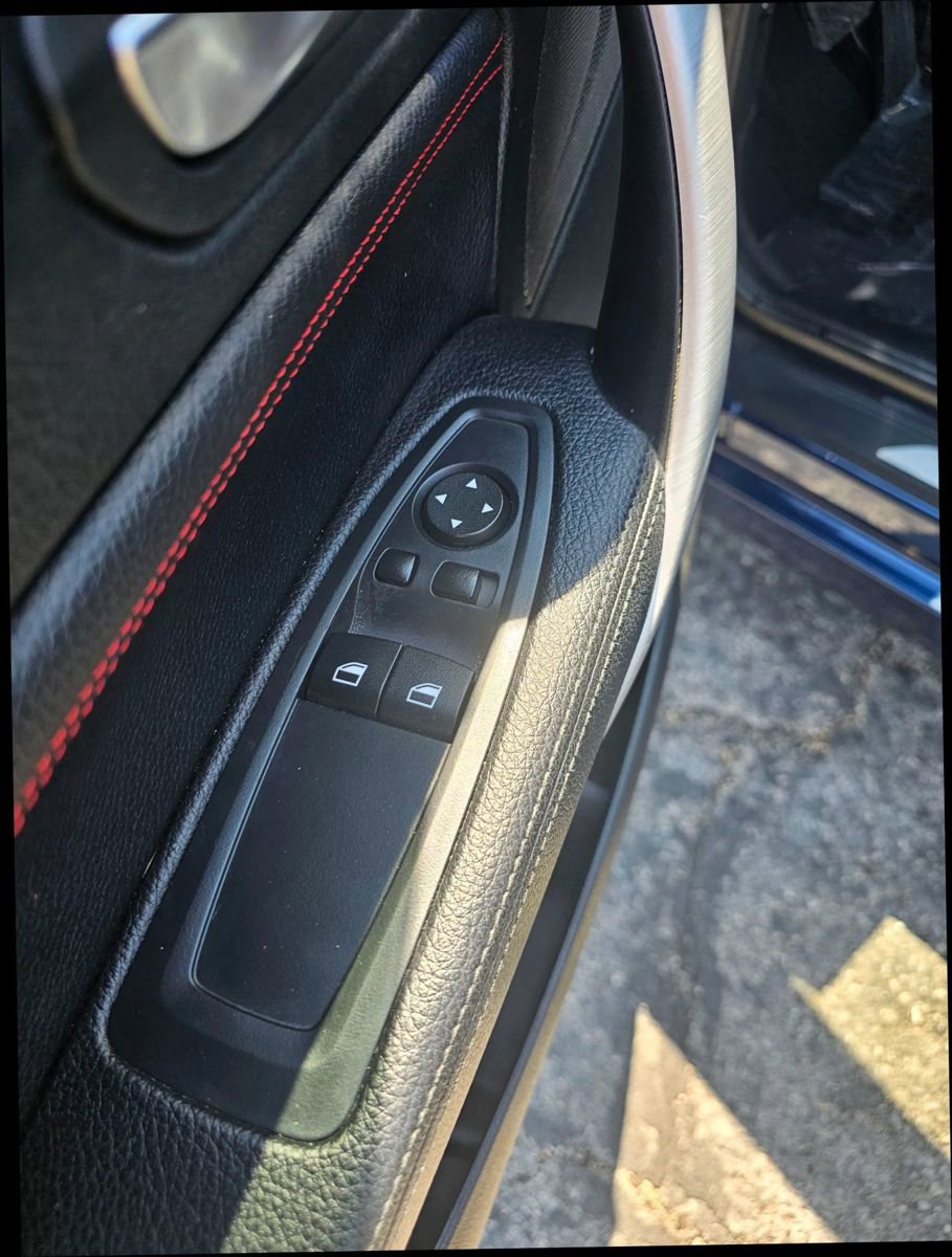 Used 2015 BMW 228i Coupe w/ Premium Package image 10