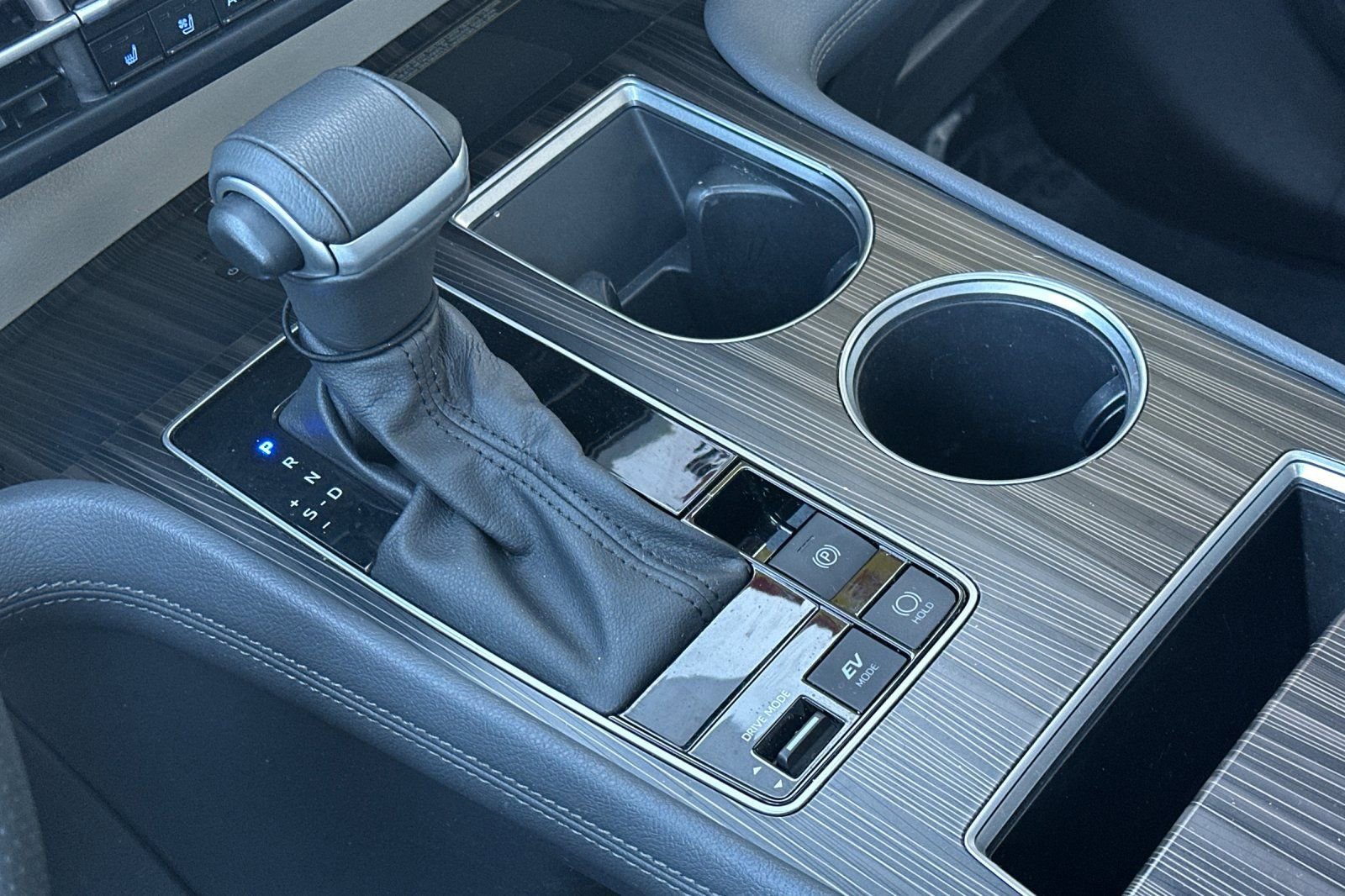 Certified 2023 Toyota Sienna Limited image 28