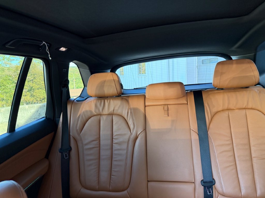 Used 2019 BMW X5 xDrive40i w/ Convenience Package AWD/4WD image 20