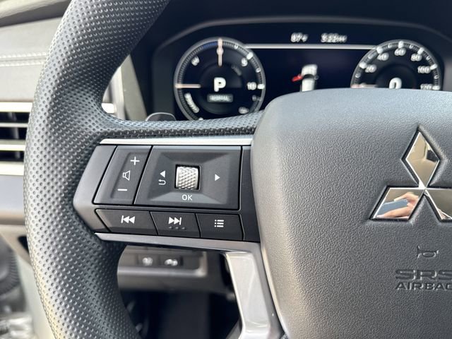 New 2025 Mitsubishi Outlander ES AWD/4WD image 14