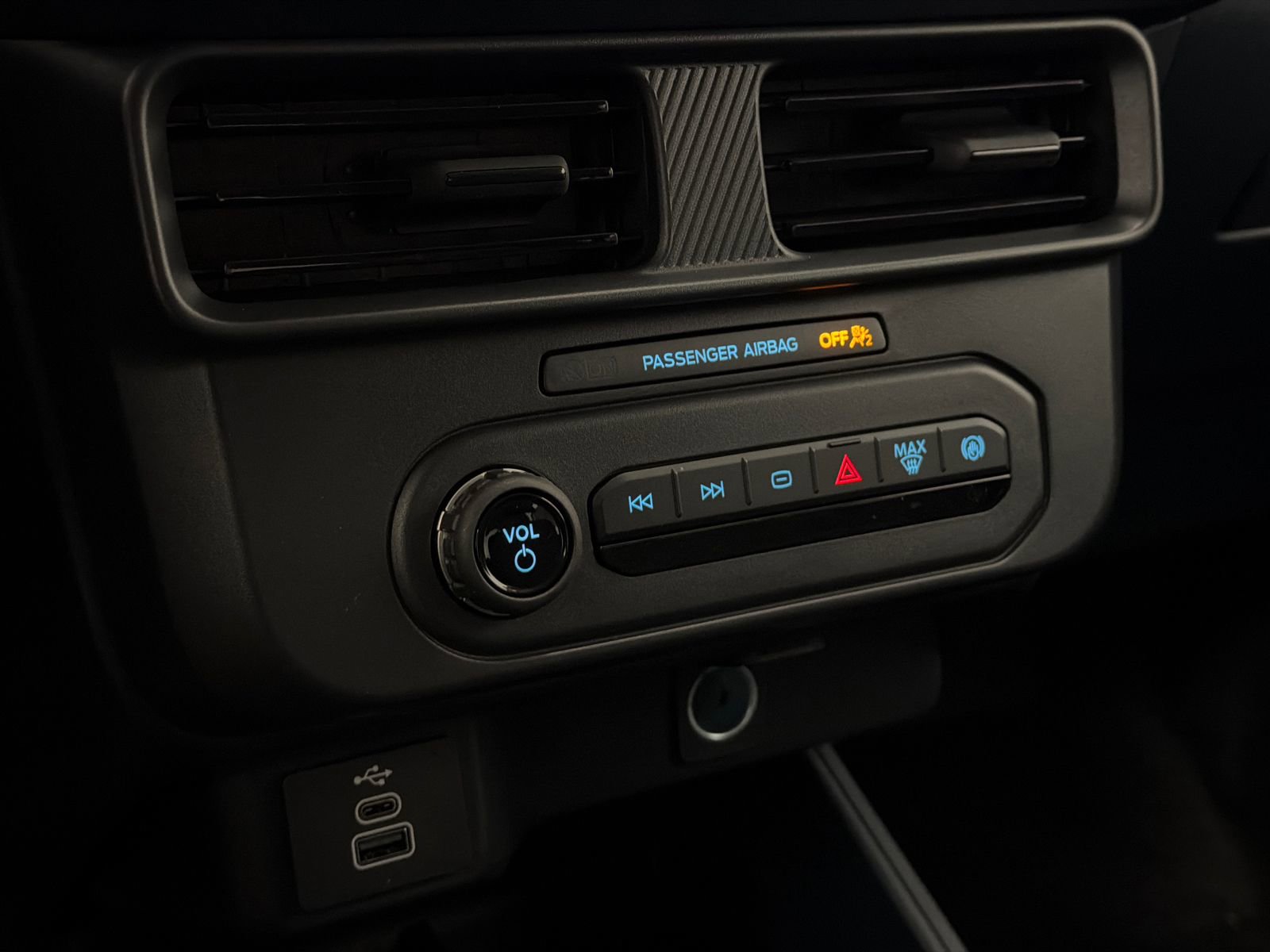 New 2026 Ford Maverick XL FWD image 26