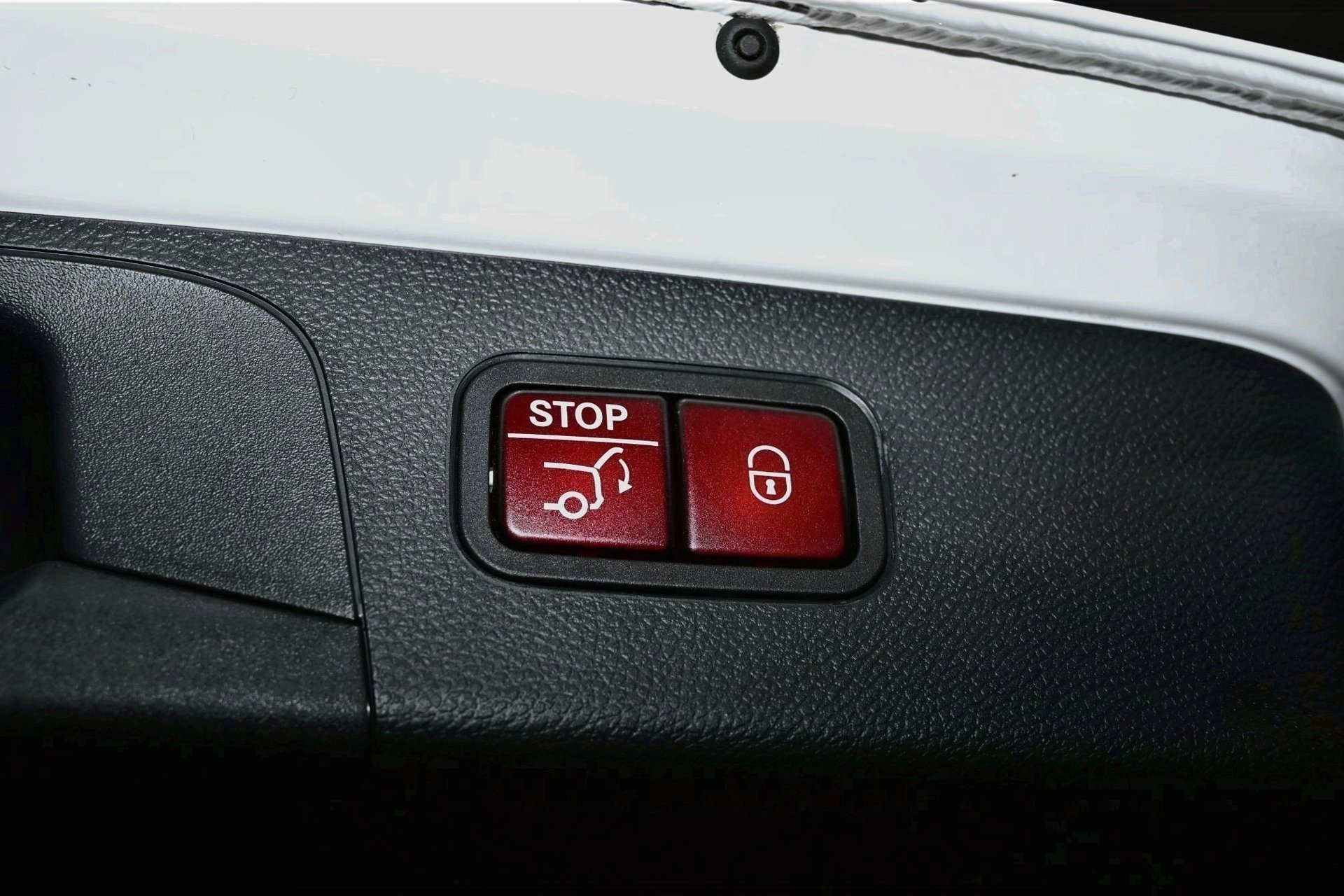 Used 2022 Mercedes-Benz GLC 300 image 12