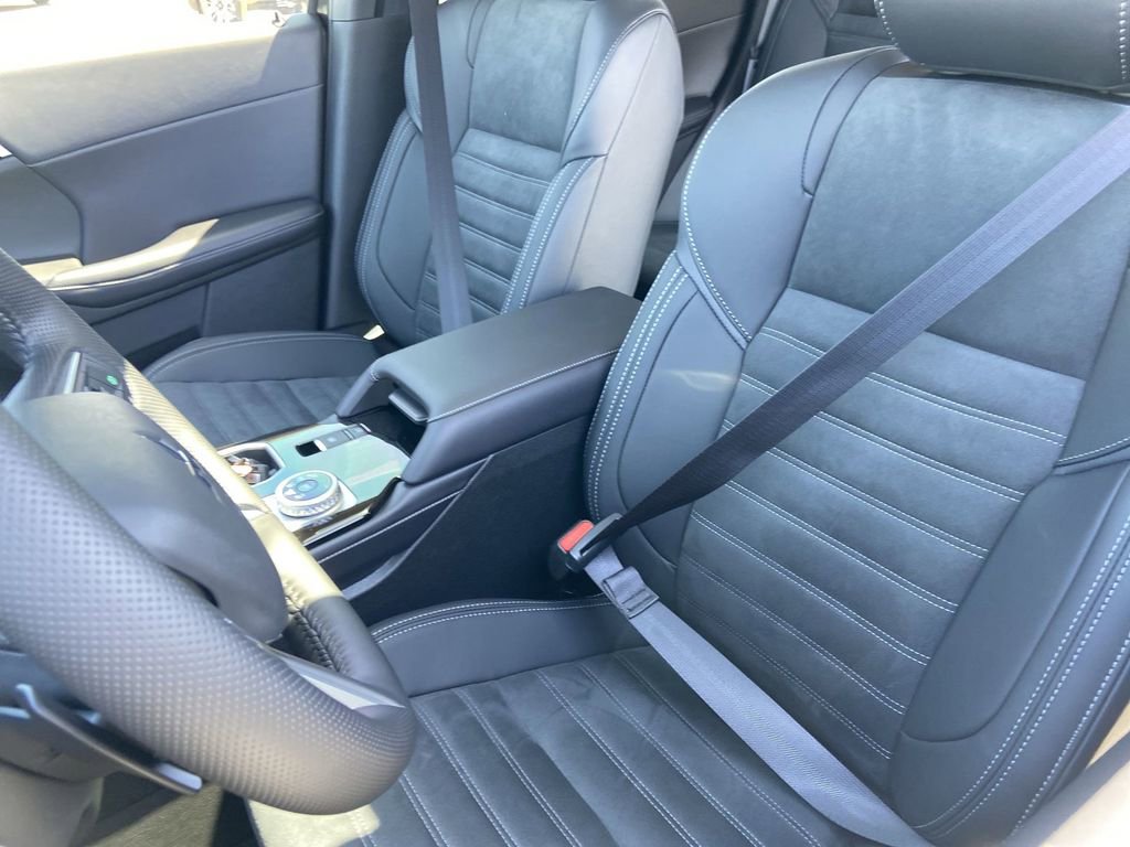 New 2026 Mitsubishi Outlander SE FWD image 16