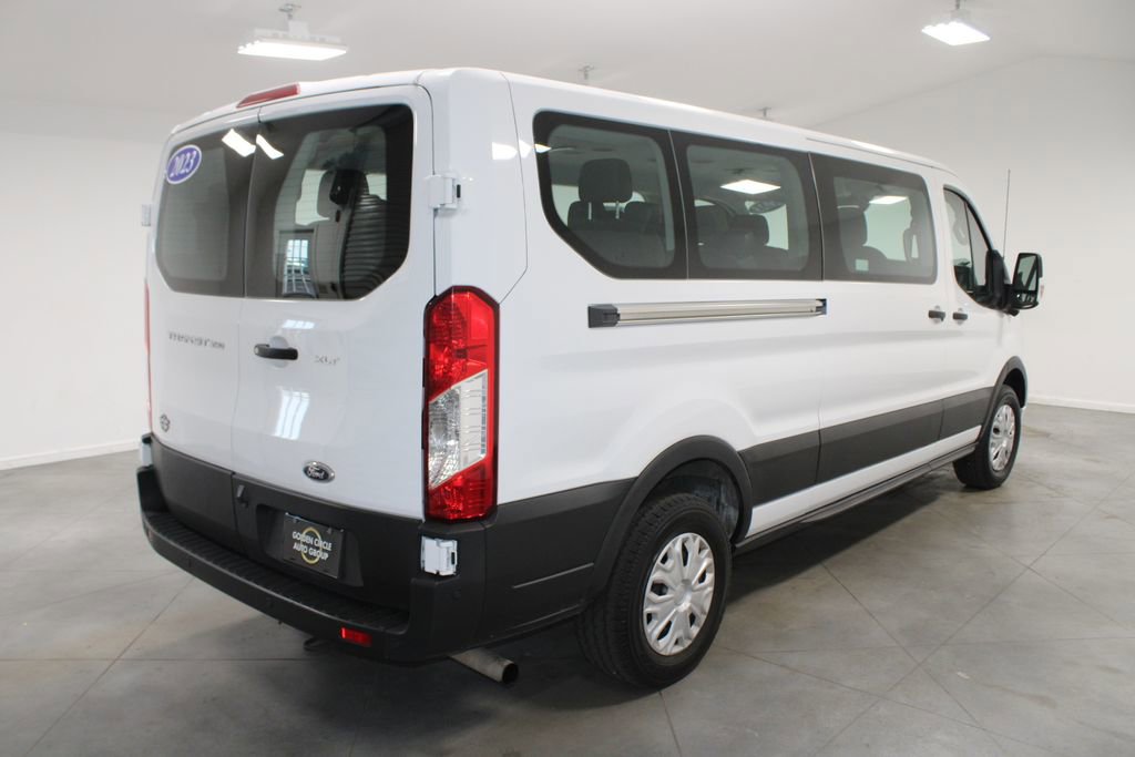 Used 2023 Ford Transit 350 XLT image 9