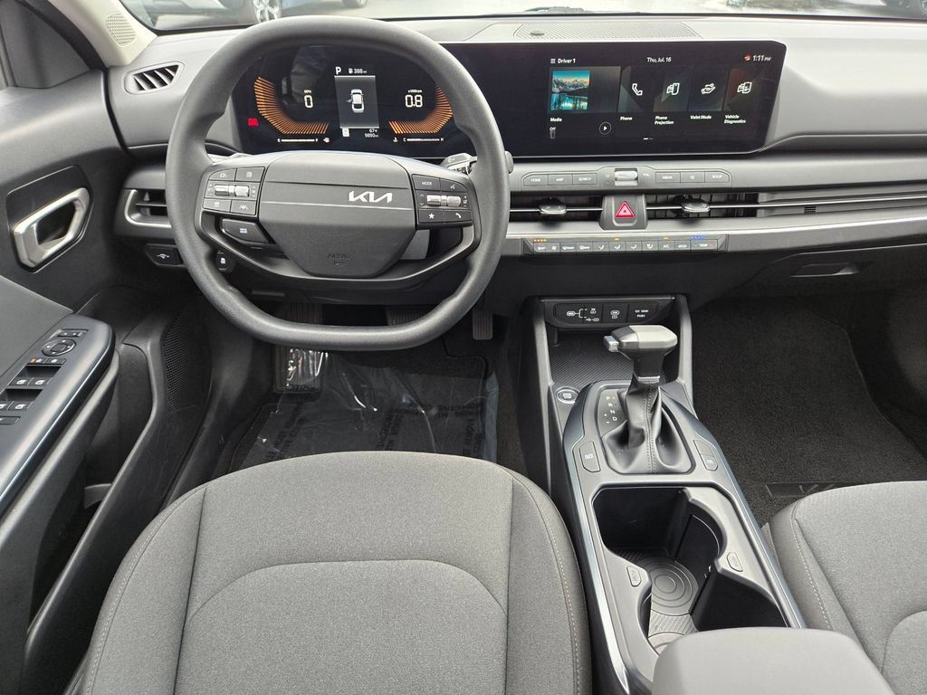Certified 2025 Kia K4 FWD image 18