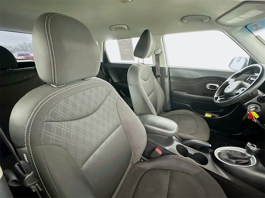 Used 2016 Kia Soul image 24