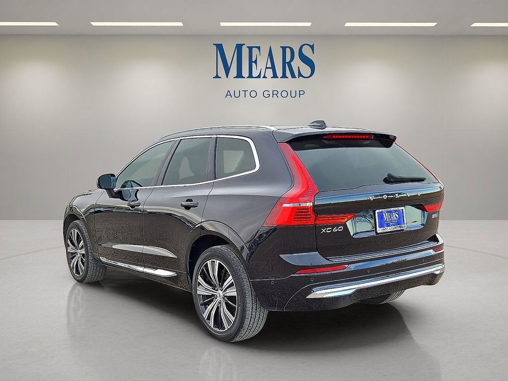 Certified 2023 Volvo XC60 B5 Plus w/ Climate Package image 4