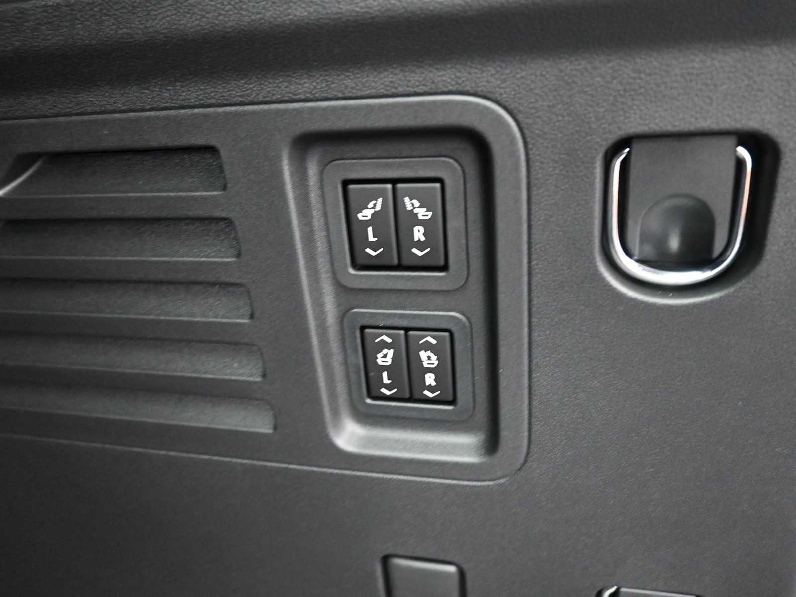 New 2026 GMC Acadia Denali Ultimate w/ LPO, Floor Liner Package image 31