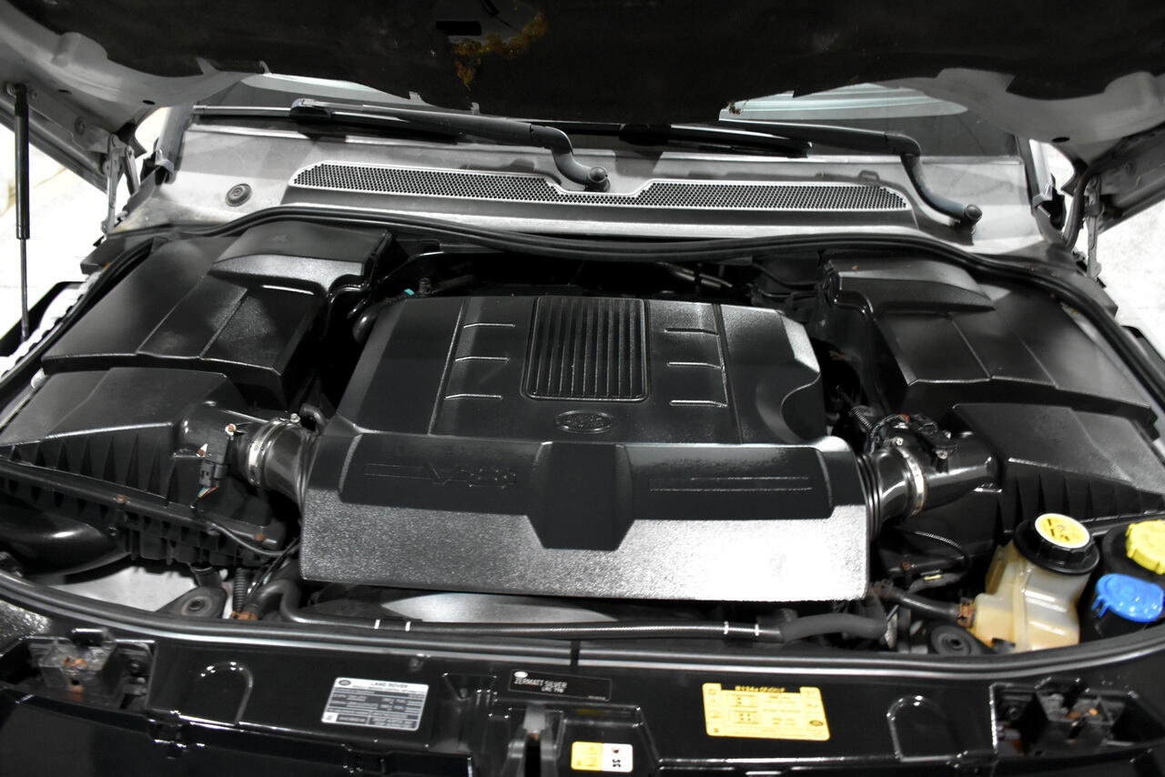 Used 2010 Land Rover LR4 HSE image 19