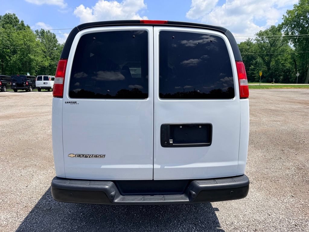 Used 2022 Chevrolet Express 3500 LS RWD image 6